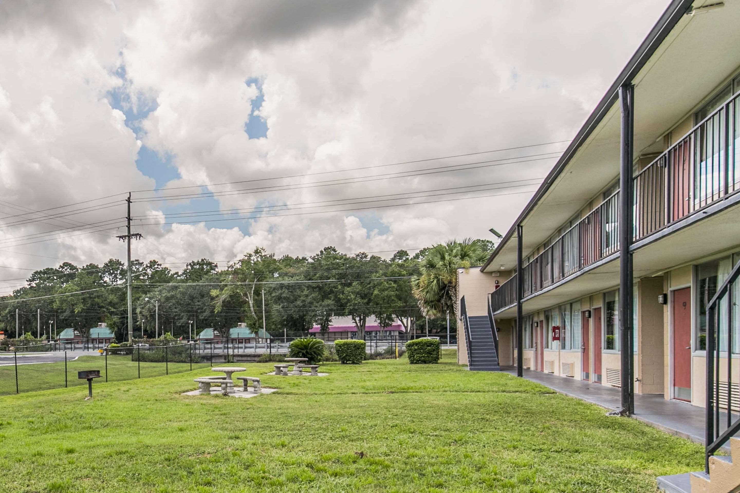 Econo Lodge North Tallahassee Exterior foto